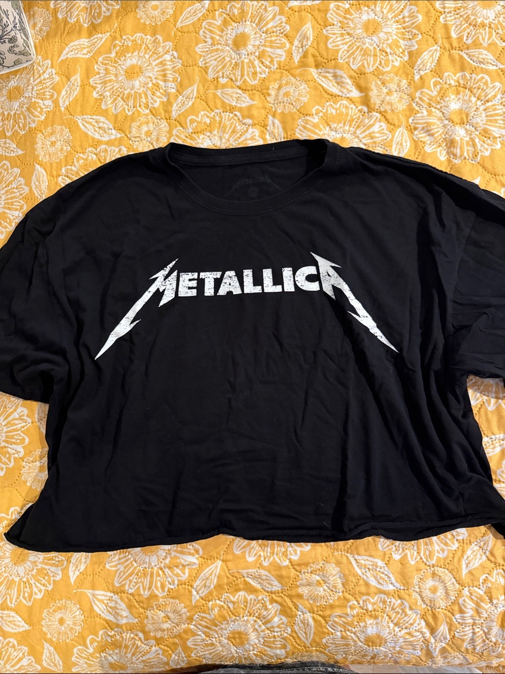 Metallica Black Crop Top for Women - Graphic Band Tee